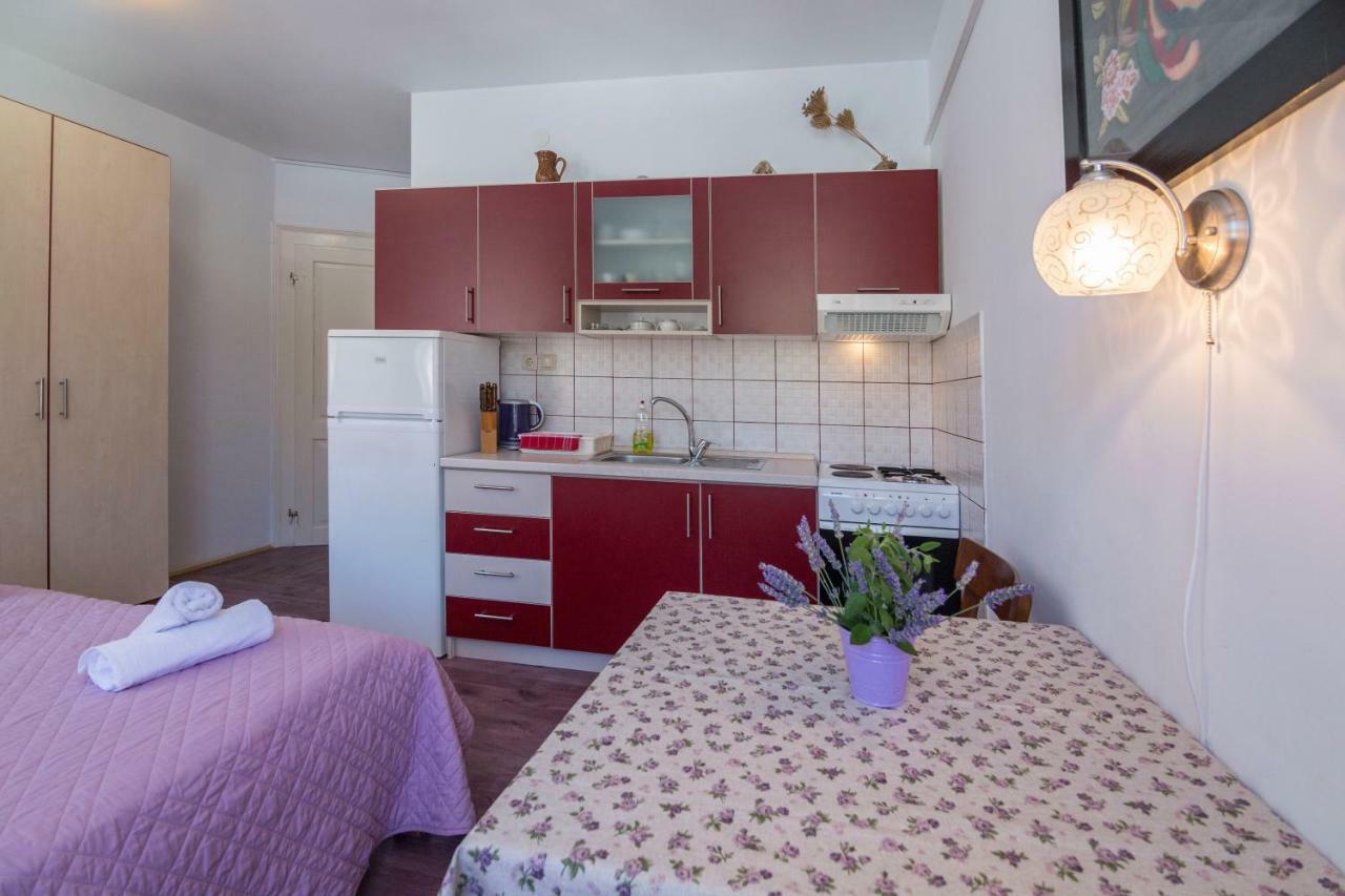 Komiža Apartment Riva 5 מראה חיצוני תמונה