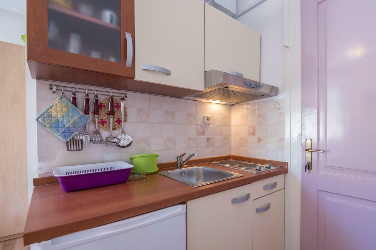 Komiža Apartment Riva 5 מראה חיצוני תמונה